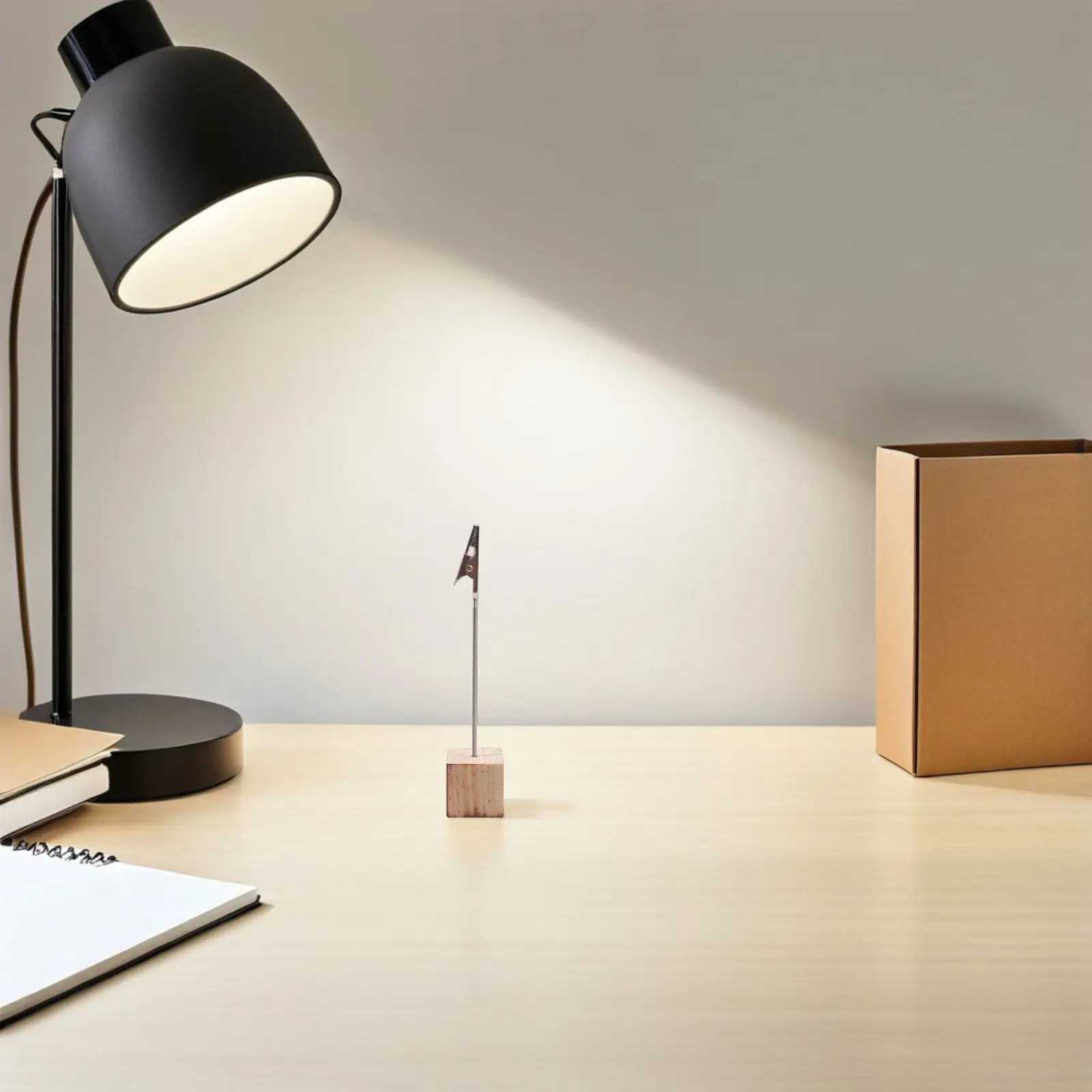 

Держатели для офисных заметок, подставки для карточек, держатели для бумаги, именных карточек, фотографий, клипсы для фото и заметок