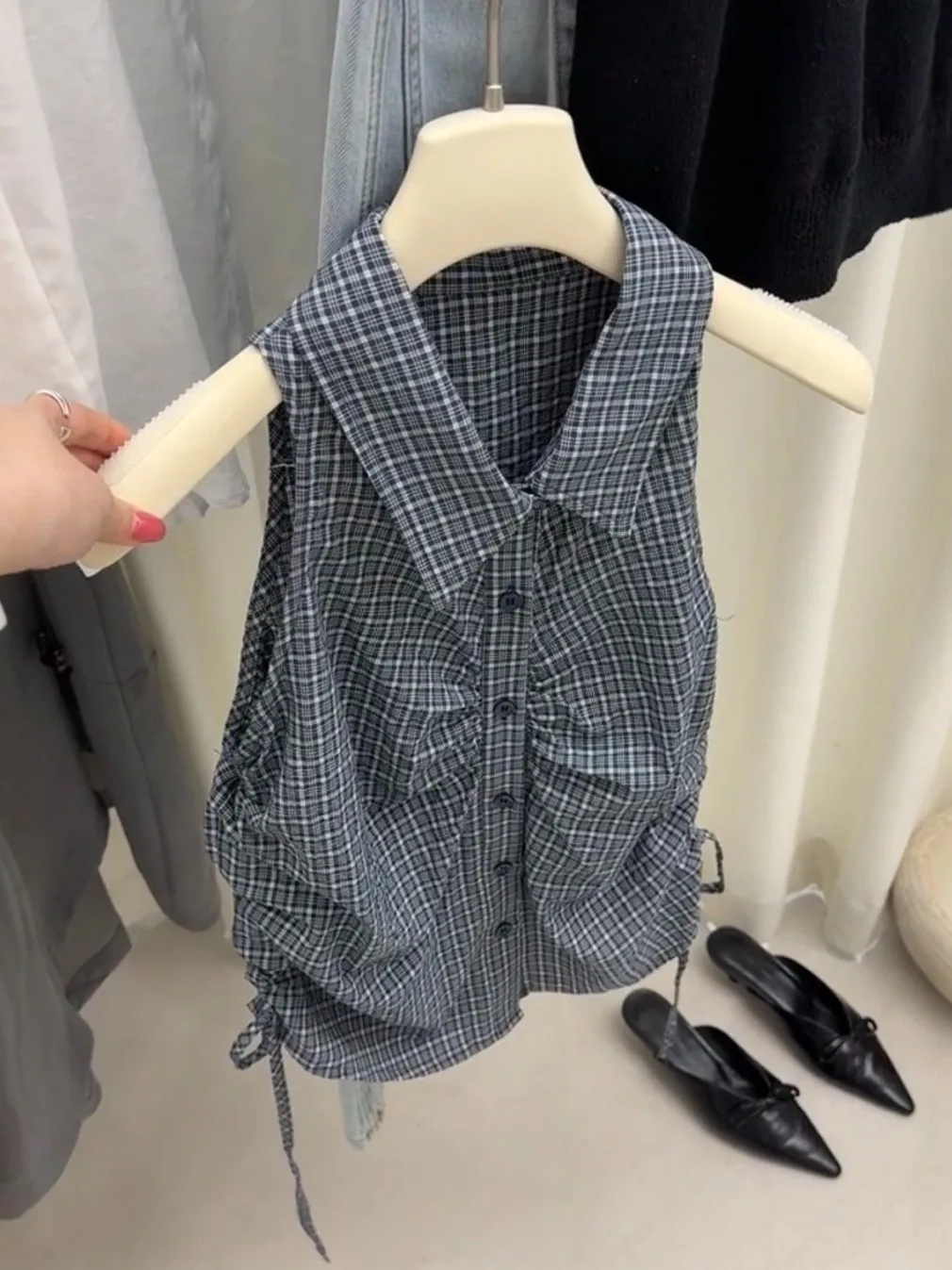 

Retro Korean Plaid Neck Sleeveless Shirt Women Summer Slimming Drawstring Pleated Waist Cinched Trendy Top Breathable Co...