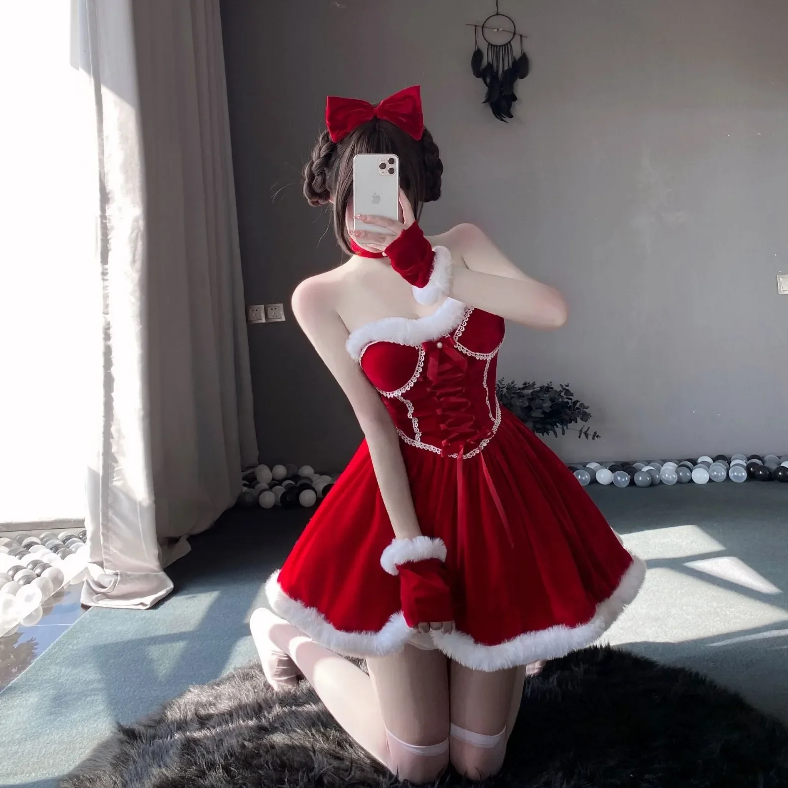 Robe de princesse en velours de Noël pour filles, nœud papillon mignon, bord en peluche, costume de cosplay, chemise de nuit du nouvel an, 2025