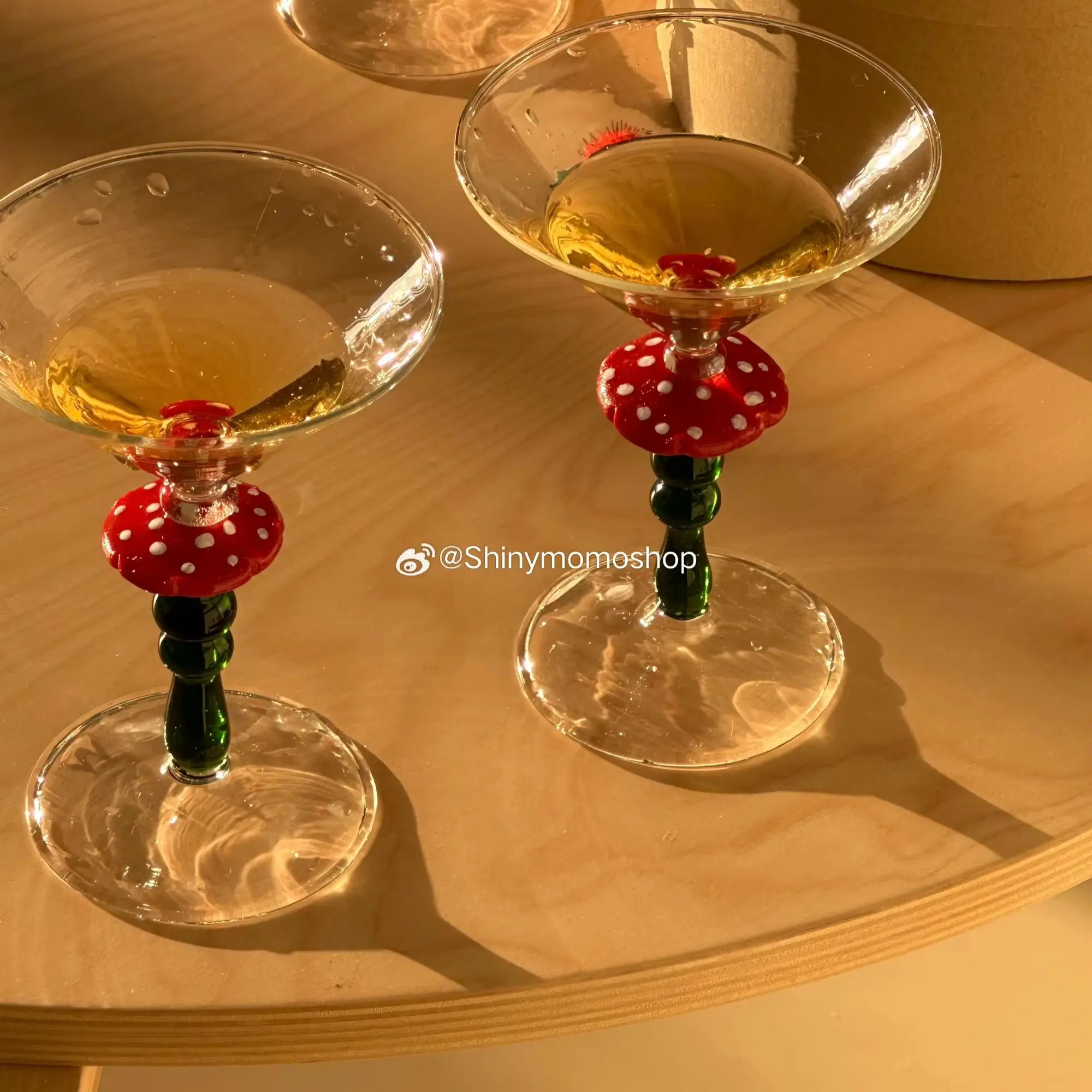 

Cute Glass Mushroom Goblet Glasses Champane Glasses High borosilicate Glass Christmas Gift New Year Mushroom Cocktail Glasses