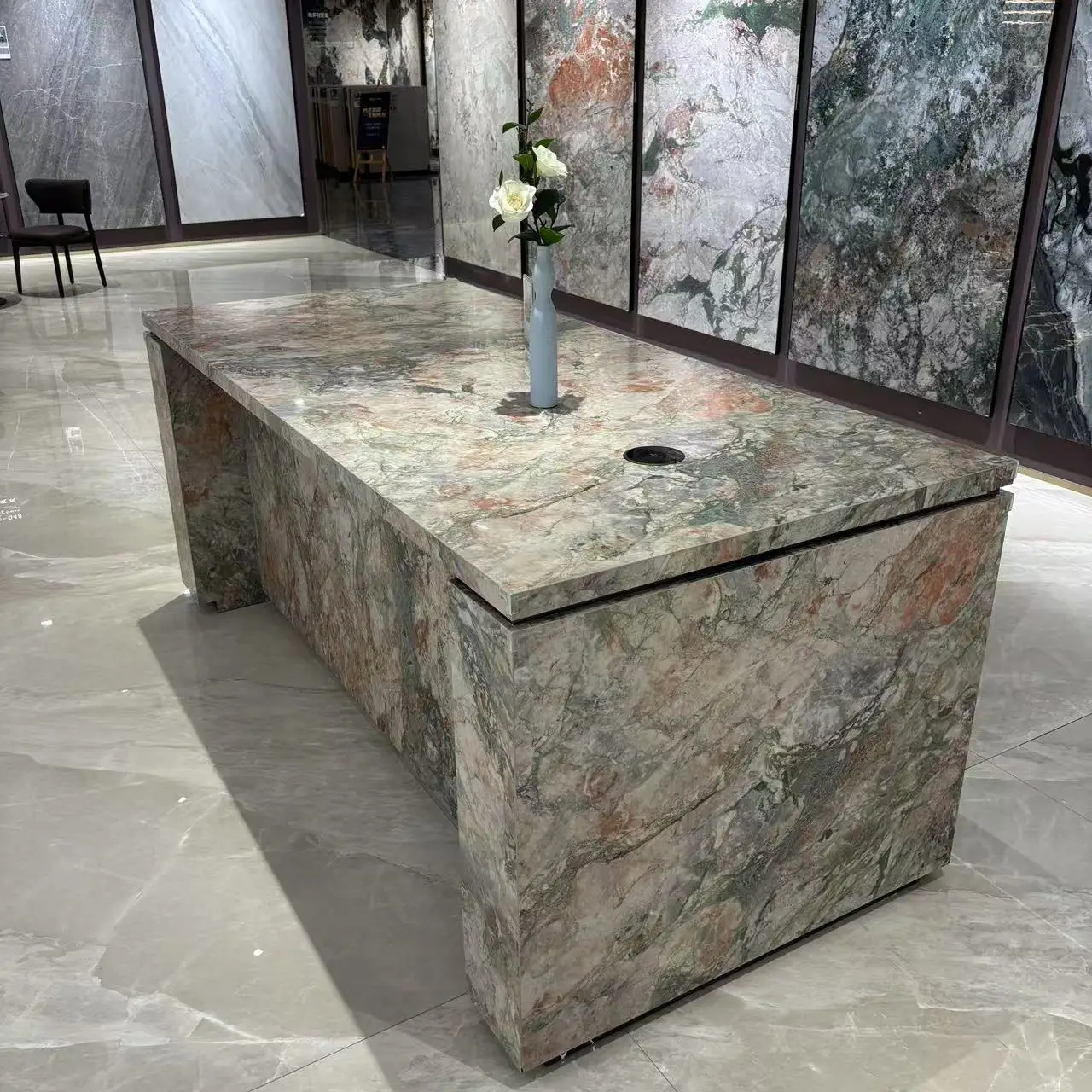 Living room, sintered stone slab, four seasons powdered green stone slab kitchen, water bar counter, luxury stone island