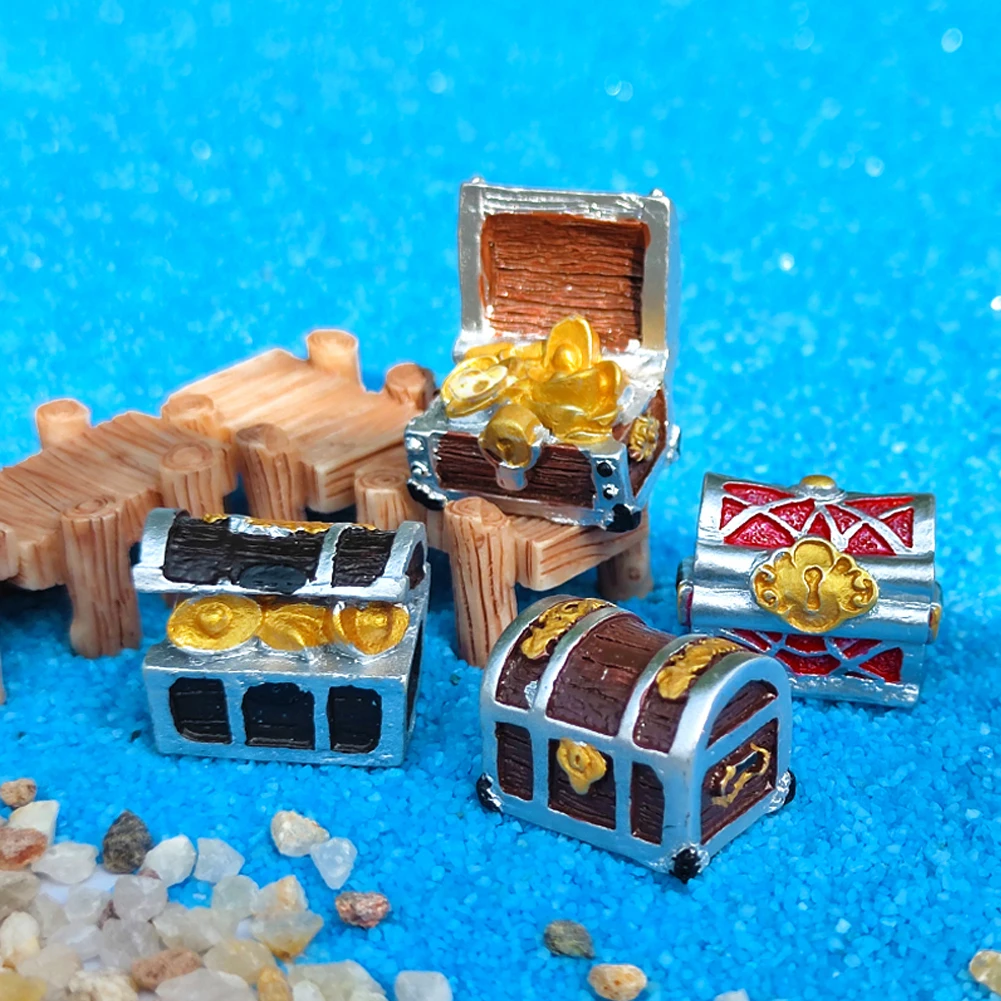 Simulation Treasure Chest Box Antique Creative Resin Fish Tank Landscape Coins Case Figurines Craft Gifts Aquarium Ornaments