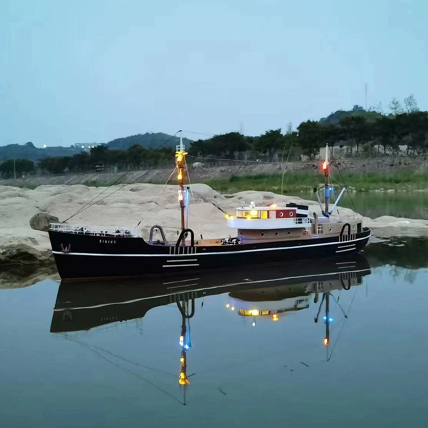 RC 선박 90cm 시리우스 트롤러 원격 조종 낚시 보트 3D 프린팅 라이트 큐어링 디테일 RC 선박 모델 키트 장난감