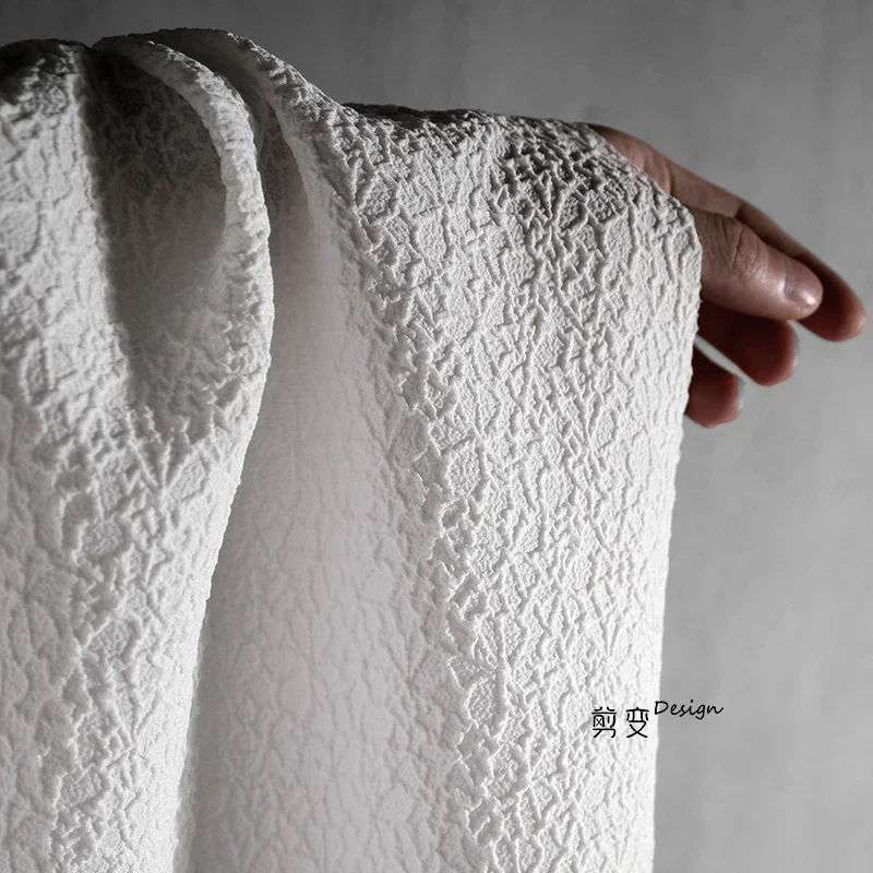 Crackle Three-dimensional Texture Creative White Bumpy Pleated Designer Fabrics High-grade Women's Clothing Skirt Fabrics