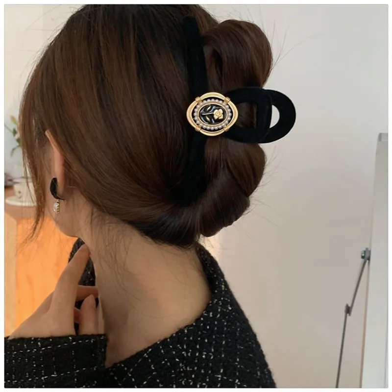 Regal Black Velvet Vintage Rose Women Head Bands Hair Grab Clip Goth Bridal Tiara Flower Jewelry Headdress Hair Accessories