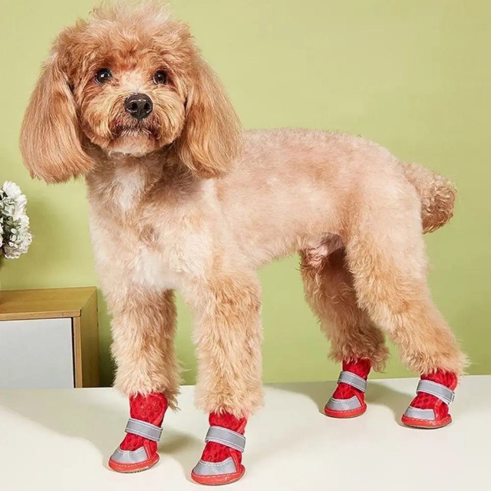 

4pcs/set Wear Resistant Dog Mesh Shoes Non-slip Breathable Dog Foot Covers Reflective Pet Mesh Boots for Dogs Cats