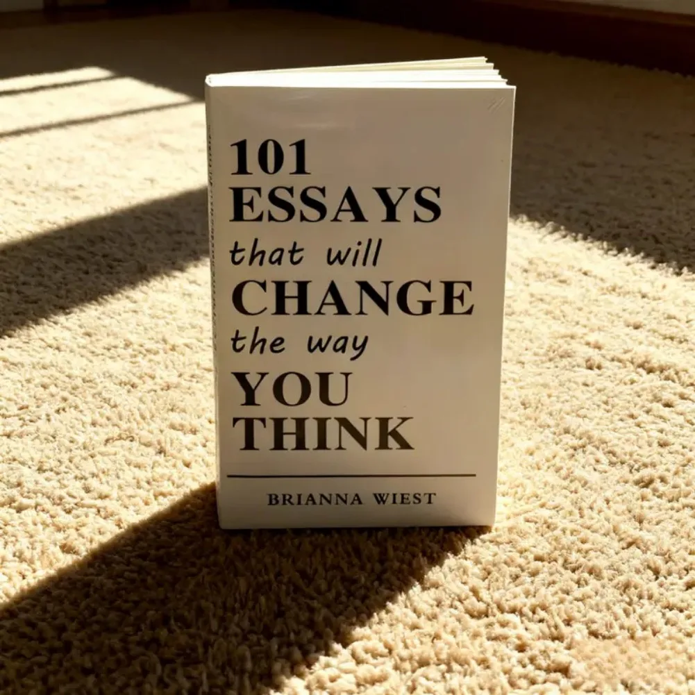 101 Essays That Will Change The Way You Think Paperback English Book