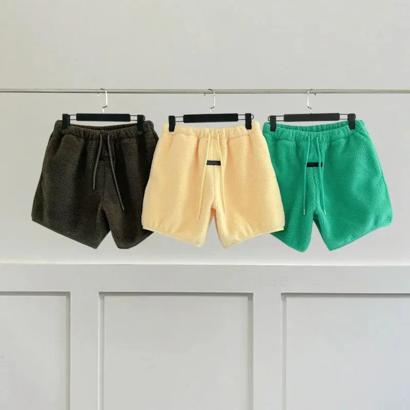 

FW24 Double Line Luxury Design Men's Casual Shorts Polar Fleece Edge Wrapped Shorts Youth Sports Loose Casual Solid Color Shorts