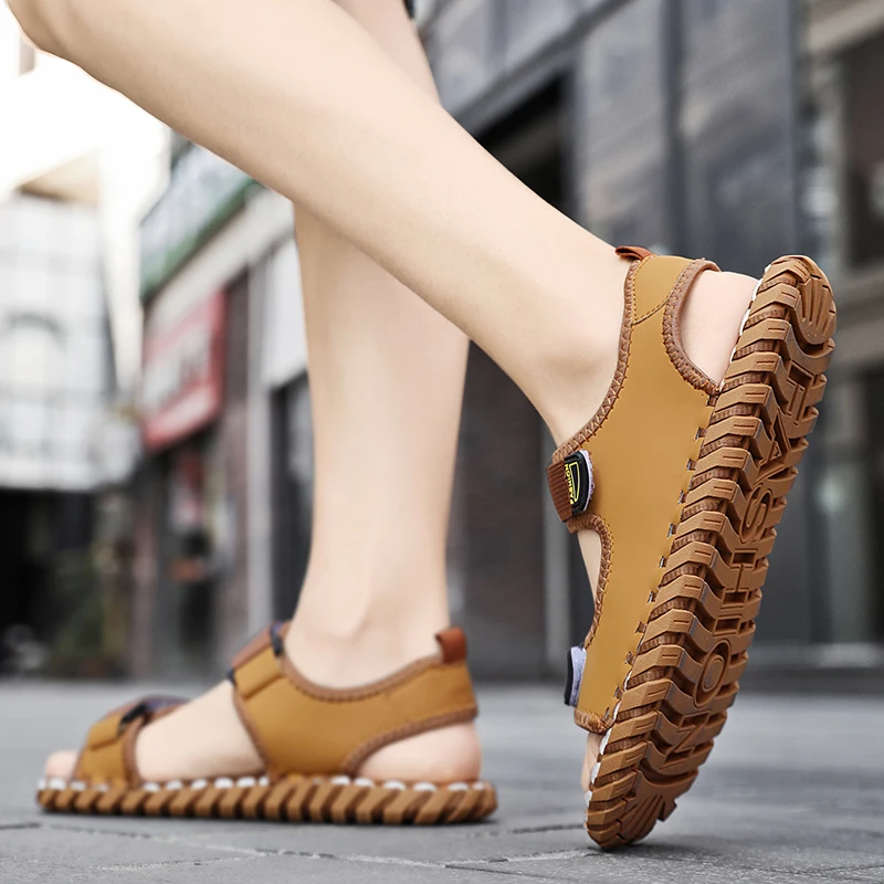 Men Leather Sandals Summer Classic Men Shoes slip on fashion Slippers Soft Sandals Men Roman Comfortable Walking Footwear