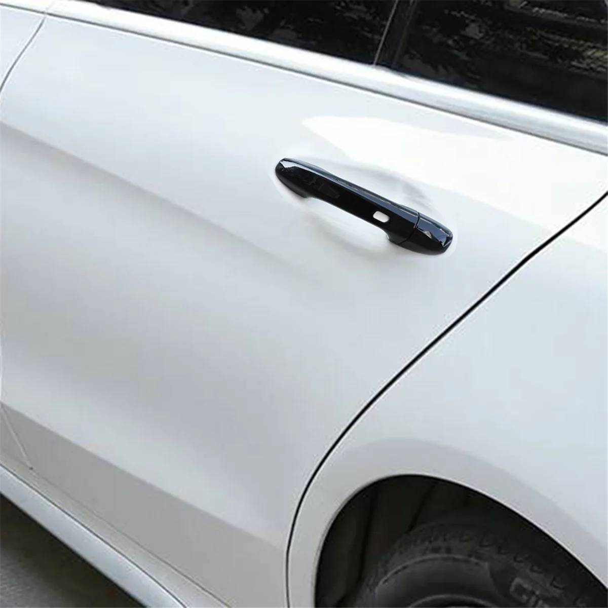 4 шт., защитные наклейки на дверную ручку Mercedes Benz C E GLC GLB A B GLE GLS CLA GLA 15-24, 4 двери с отверстиями