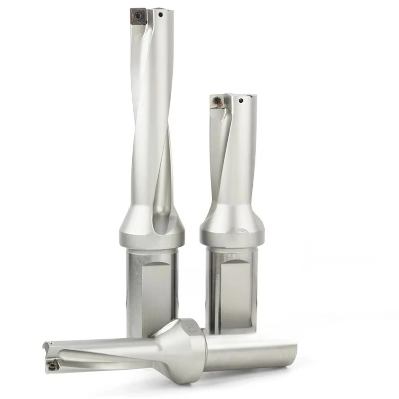 

Carbide blade with internal coolant u-bit