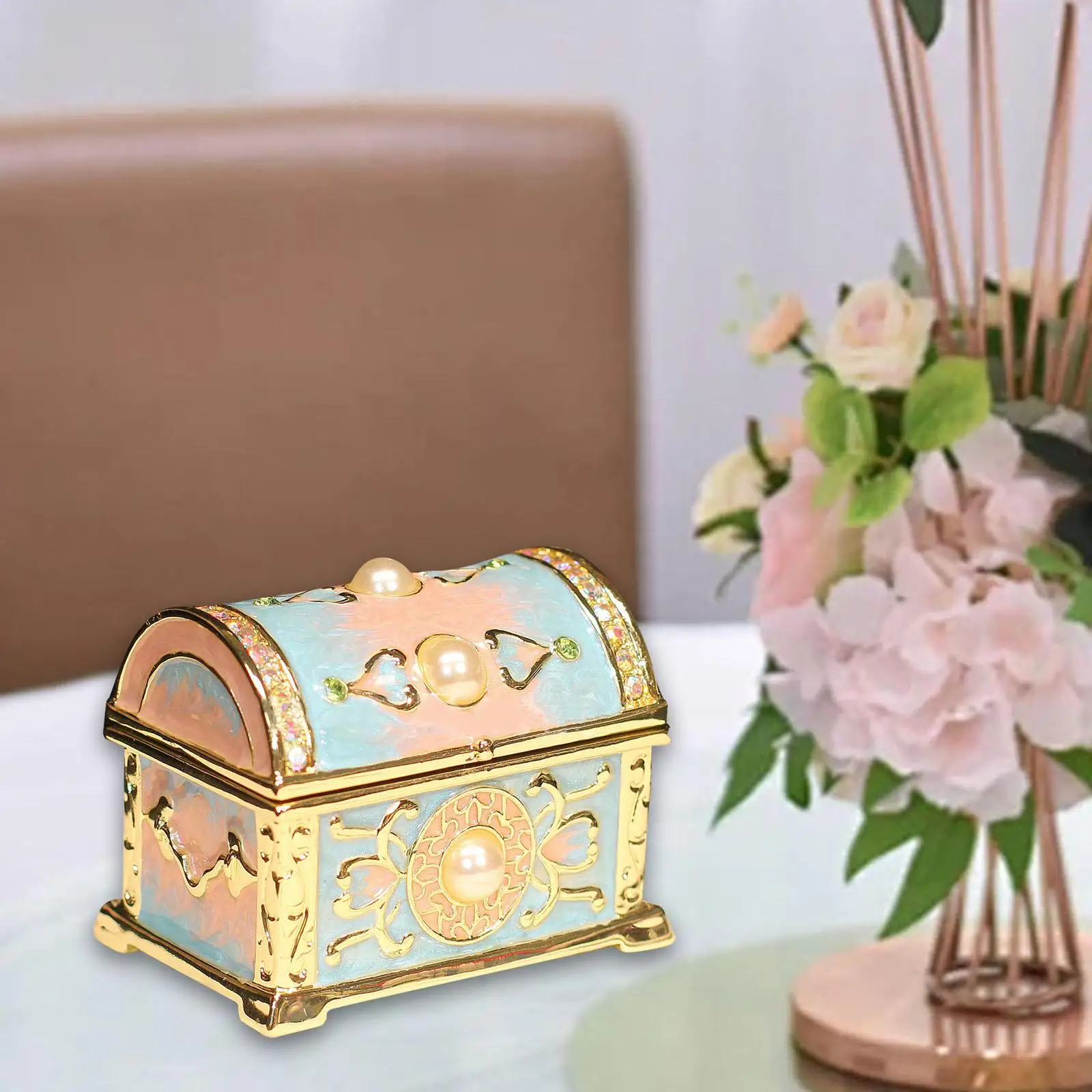 

Treasure Chest Jewelry Box Keepsake Gift Box Decorative Box Desktop Cute Jewelry Storage Case Enamel Trinket Box for Necklace