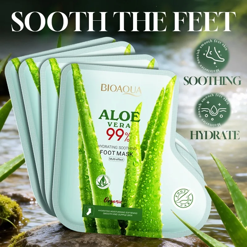 BIOAQUA Aloe Vera Soothing Foot Mask Deep Hydration Improve Dryness Moisturizing Exfoliate Tender Foot Skin Care Sheet Mask