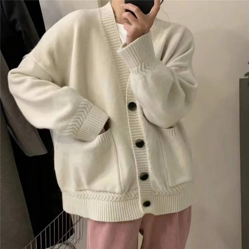 

2025 Autumn and Winter New Loose and Lazy Soft and Sticky Design Sweater Jacket Women's V-neck Pocket Knitted Cardigan