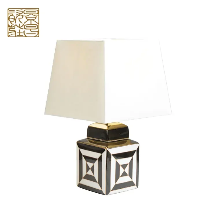 New design antique luxury office retro design home decorative made in China decorate led table lamp