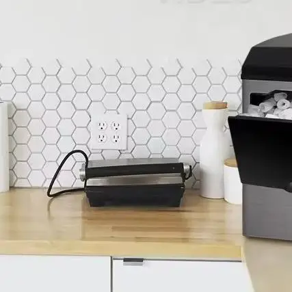 Electric Ice Maker Bullet Cylindrical Fully Automatic Ice Cube Maker for Household Milk Tea Shop Home Kitchen Appliance