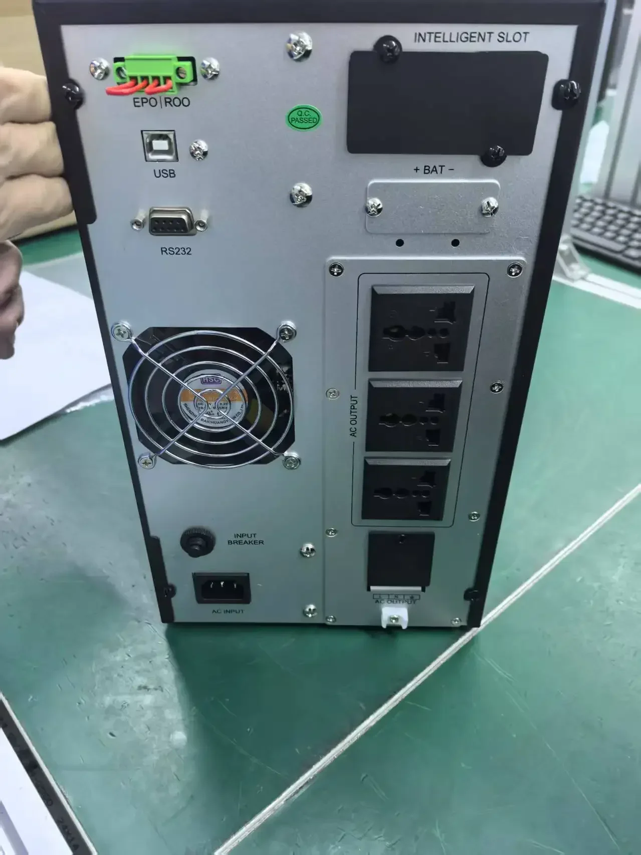 Sistema UPS online ZGD 2KVA/1800W con supporto a doppia frequenza di backup 220V con batteria integrata 50Hz/60Hz