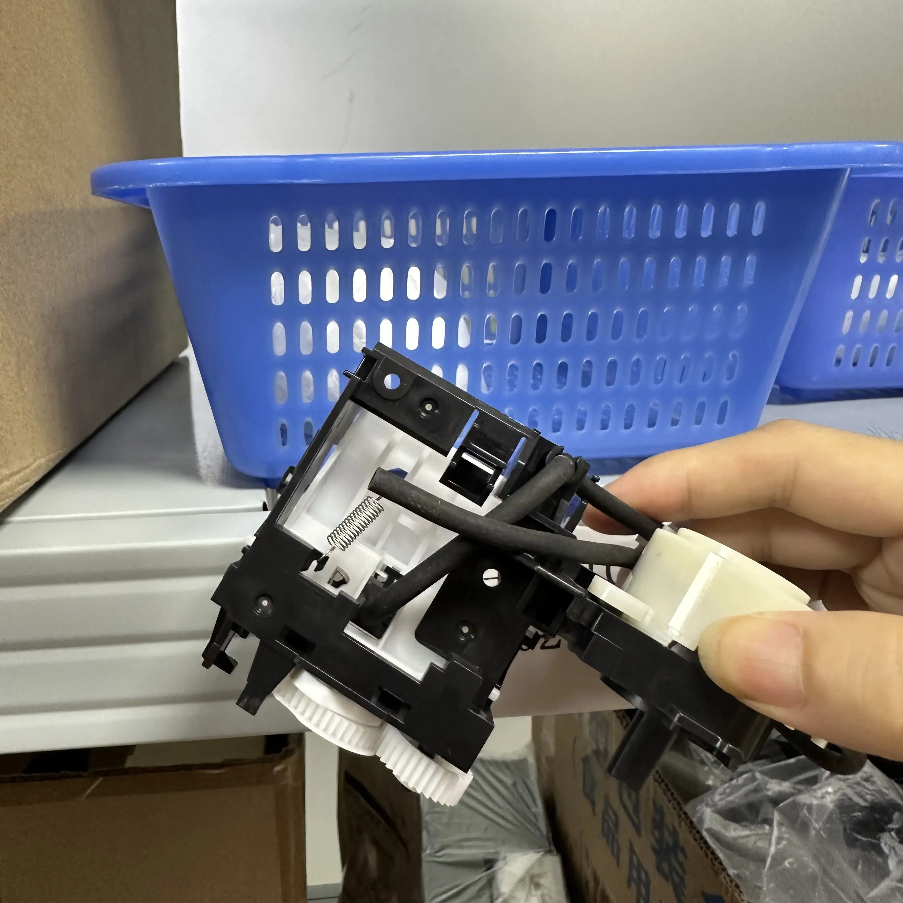 

Оригинальный блок очистки системы чернил насоса для Epson L6160 L6161 L6166 L6168 L6170 L6171 L6176 L6178 L6190 L6191 L6198