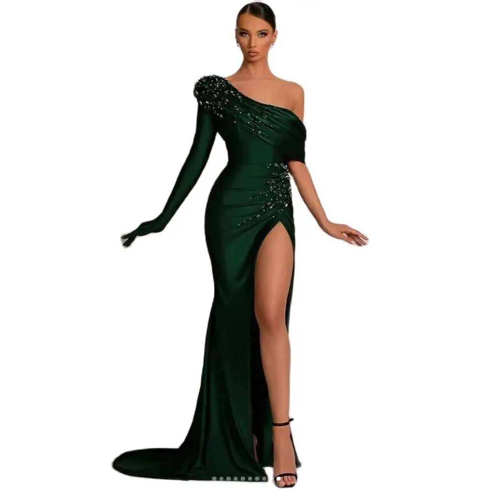 Vestido de noche de satén verde oscuro, vestido de lujo con un solo hombro y perlas, largo hasta el suelo, cola de barrido, vestido de fiesta con abertura lateral