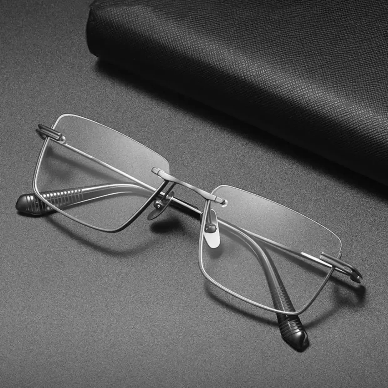 KUXA التيتانيوم النقي الرجال نصف إطار النظارات الطبية قصر النظر البصرية التقدمي واضح الصحيح رؤية العين المضادة للأشعة فوق البنفسجية العدسات Eyewea