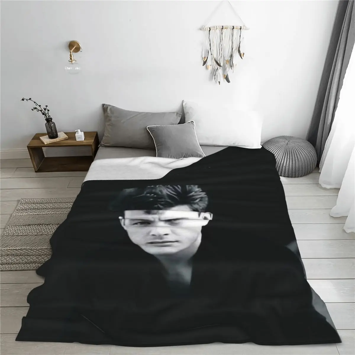 Super Warm Blankets Travelling L-Luis Miguel Bedding Throws Famous Music Singer Flannel Bedspread Bedroom Pattern Sofa Bed Cover