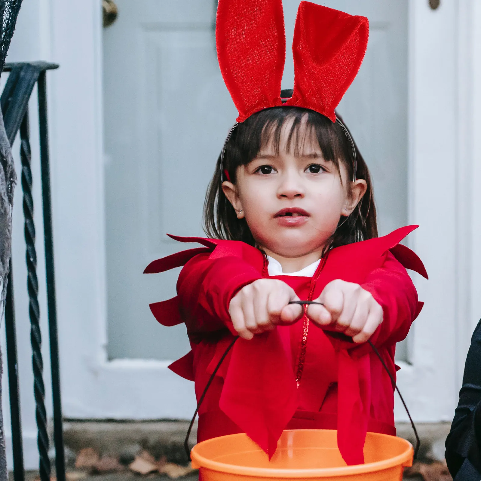 

Набор из 4 тканевых повязок на голову с кроличьими ушками, черные, для косплея, аксессуар для волос на Хэллоуин, Рождество, маскарад, бал, показ мод, в стиле кролика
