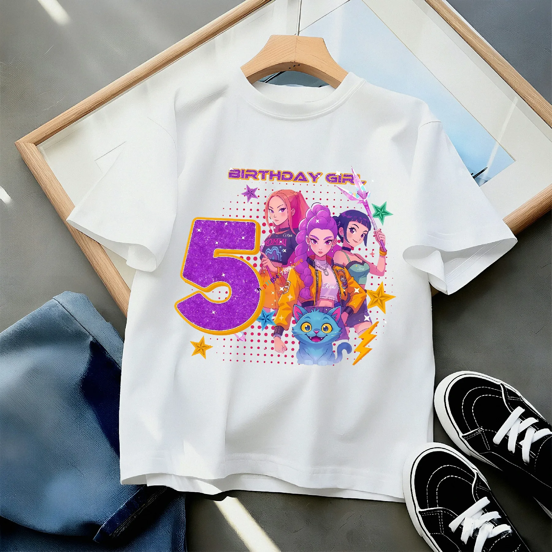 Grafik-T-Shirt mit Geburtstagsmädchen-Motiv – Little Star Celebration Top, verträumtes Party-Outfit für Mädchen
