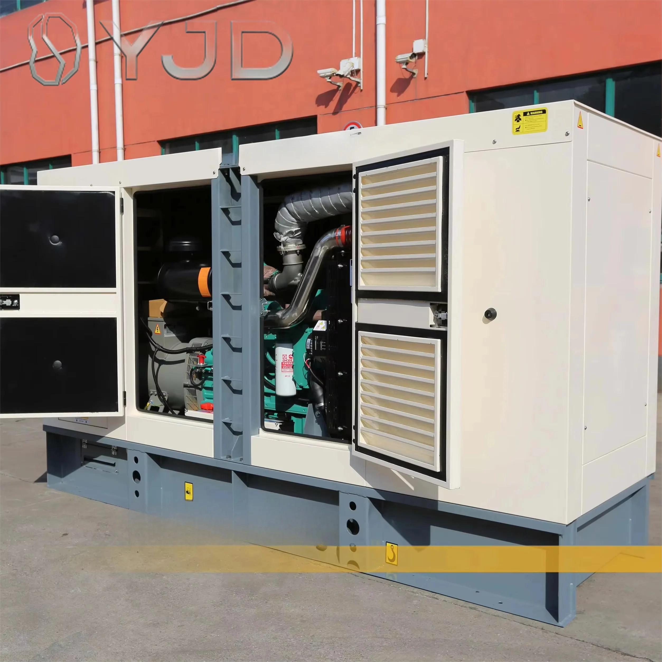 OEM 3 Phase Water Cooling 201hp diesel Engine Alternator 150KVA diesel Generator