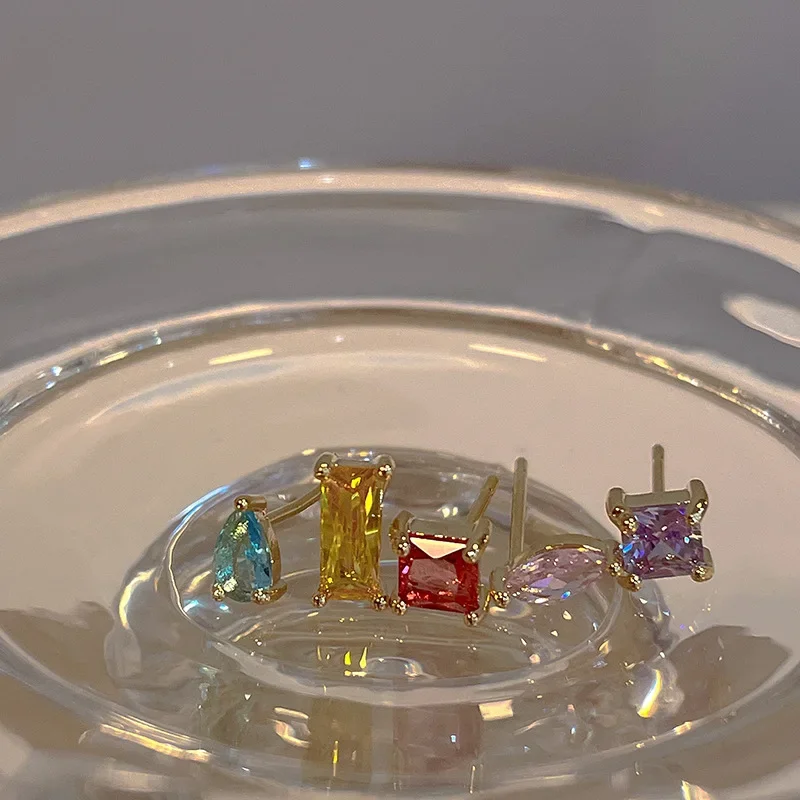 5 Pcs Colorful Zircon Set Earrings Set for Women Simple Geometric Sparkle Stud Earrings for Daily Commute Girl Jewelry Gift