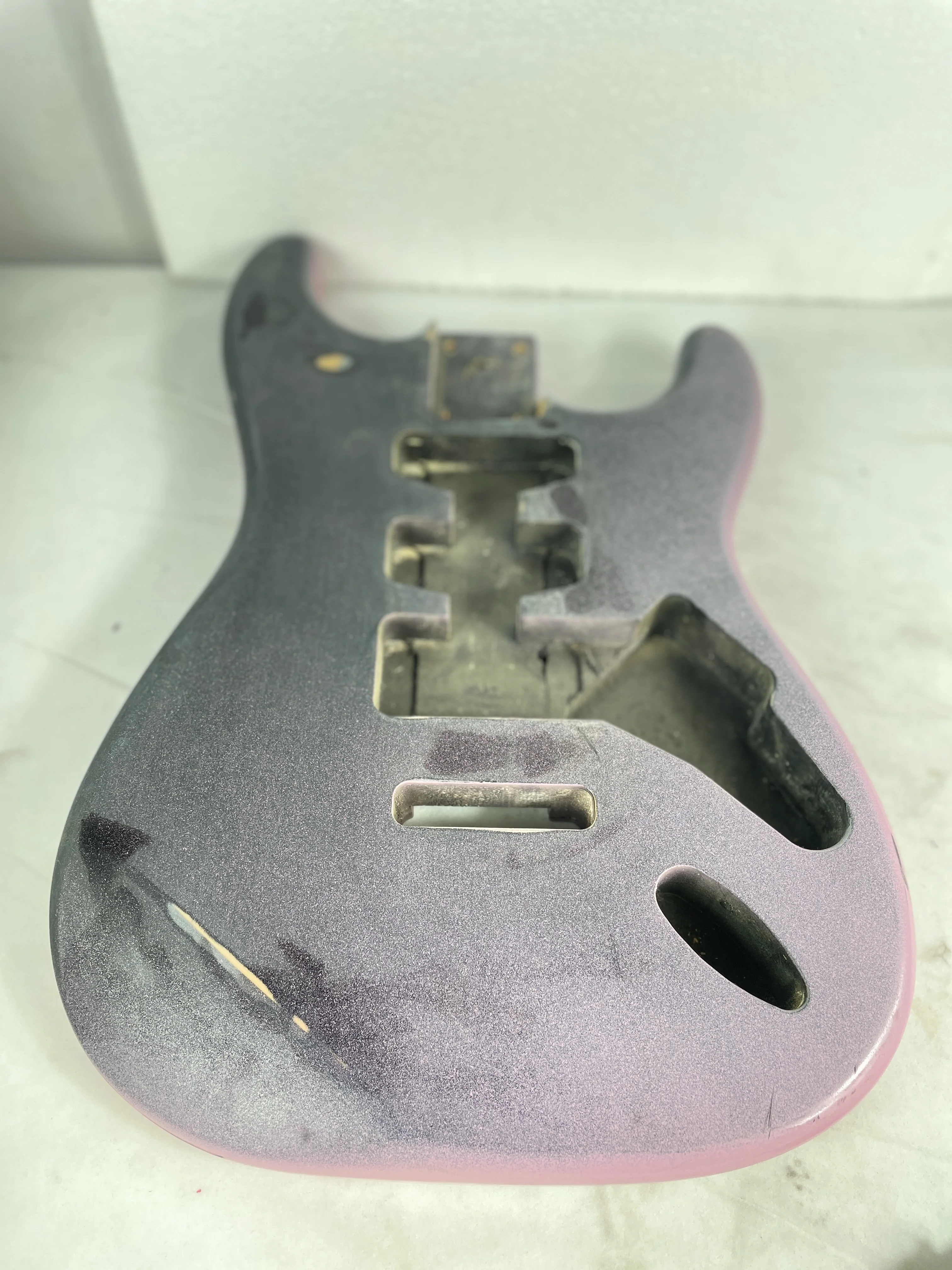 Stock Flaws Electric Guitar Body Finished Product, 5.5cm Wide, Halo Dye, Popular Wood, ST Guitar Barrel