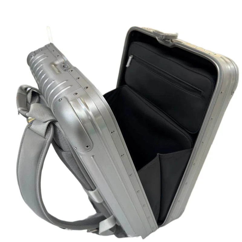 Aluminum magnesium backpack backpack