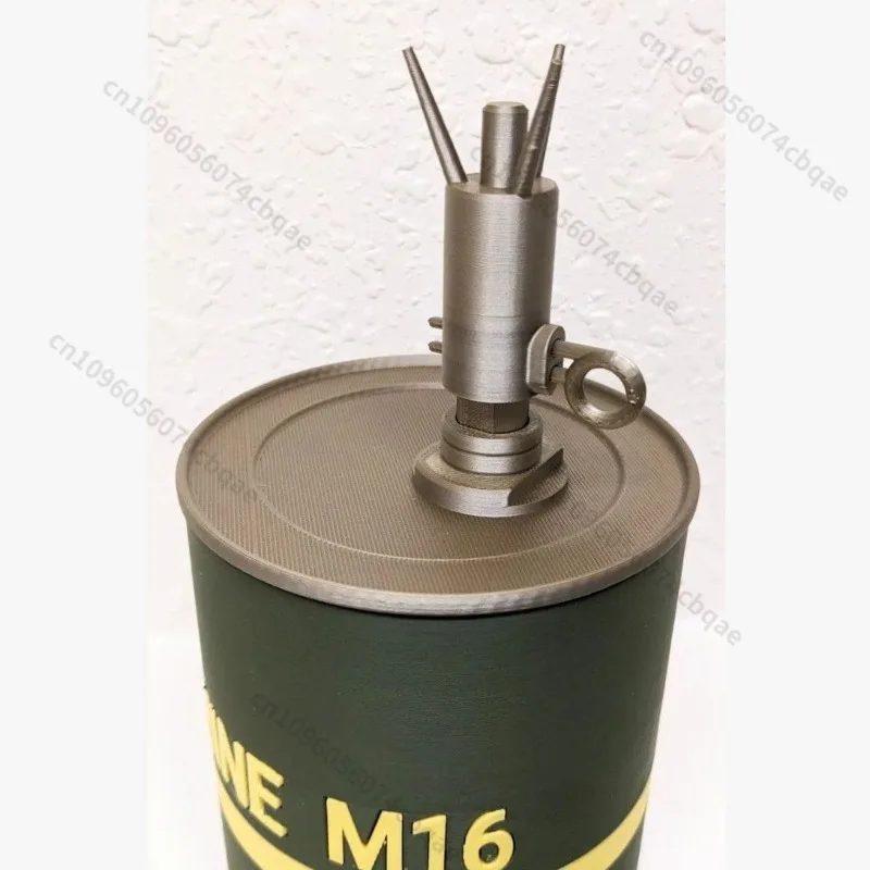 3D-printed 1:1 Scale Replica M16 Model, Collector's Item for Military Enthusiasts Cosplay Prop Non-functional
