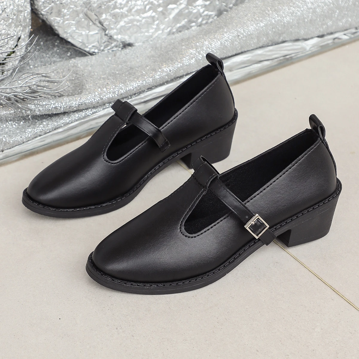 Scarpe Mary Jane da Donna con  - Women Formal Wear For Office recensione e prezzo