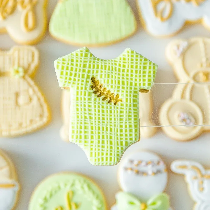 Cookie Mold Baby Shower Baby Dress Acrylic Cookie Cutter Reverse Stamp Embosser Bear Fondant Biscuit Mould Cake Decoration Tools