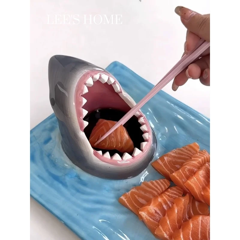 

Shark plate, big mouth, special plate for eating dumplings, dipping vinegar plate, household plate