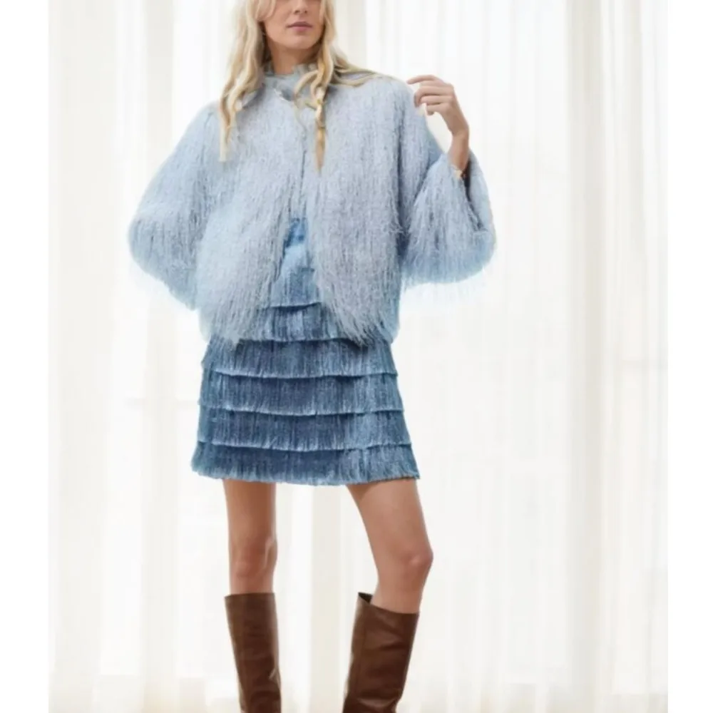 

Autumn Women Light blue Long Hairy Cascade Tassel Fringed Coat O neck Covered Button Full Sleeve Loose Jacket Short Outerwear