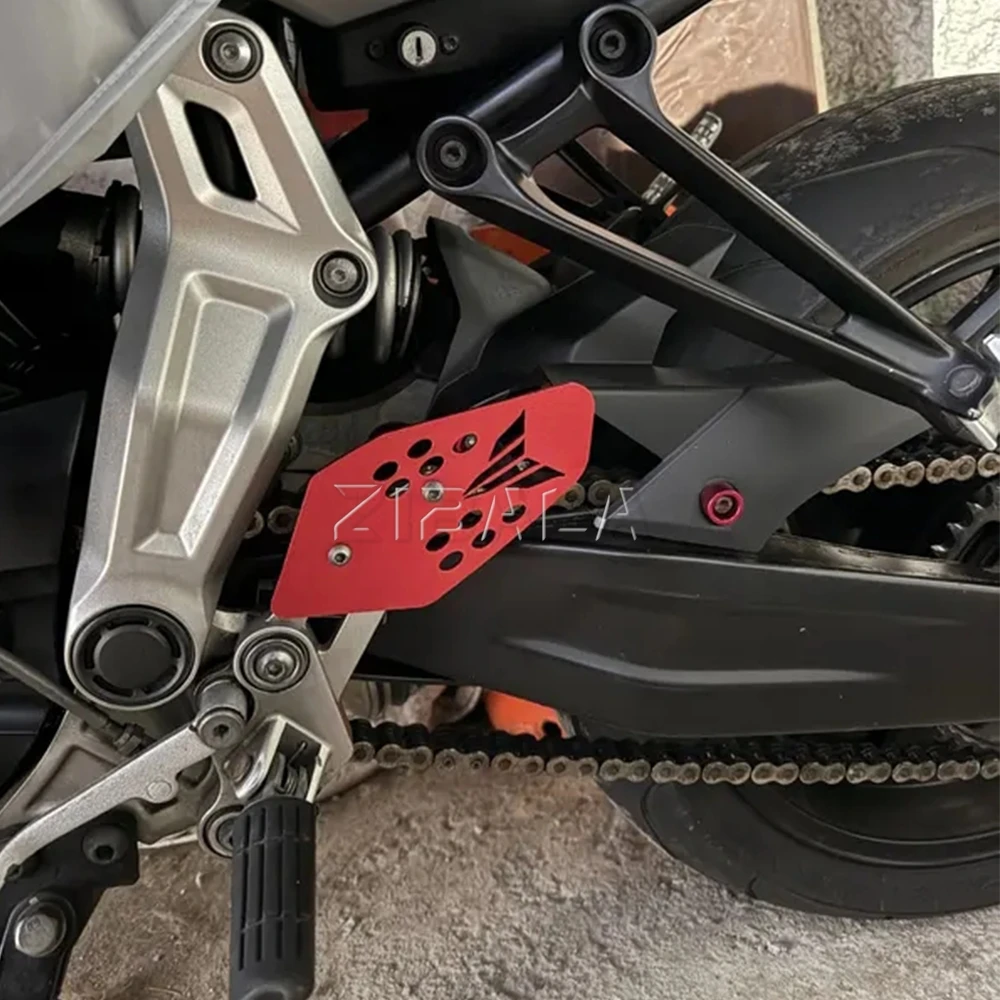 Heel Plates Guard FOR YAMAHA MT07 FZ07 MT 07 MT-07 FZ-07 2014-2024 XSR 700 2025 2026 Rear Brake Master Cylinder Guard Protector
