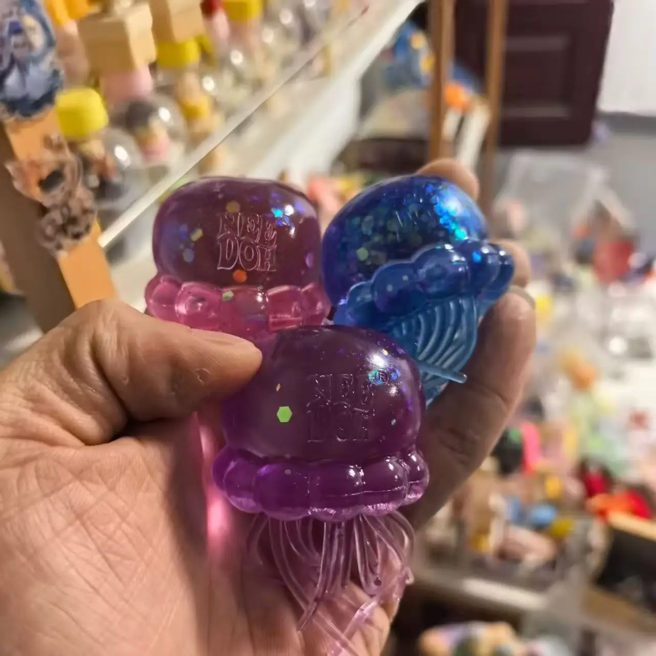 Juguete antiestrés de medusa Nee Doh, juguete sensorial suave para apretar, juguete de moda para aliviar el estrés, super sólido, con brillantina, para adultos