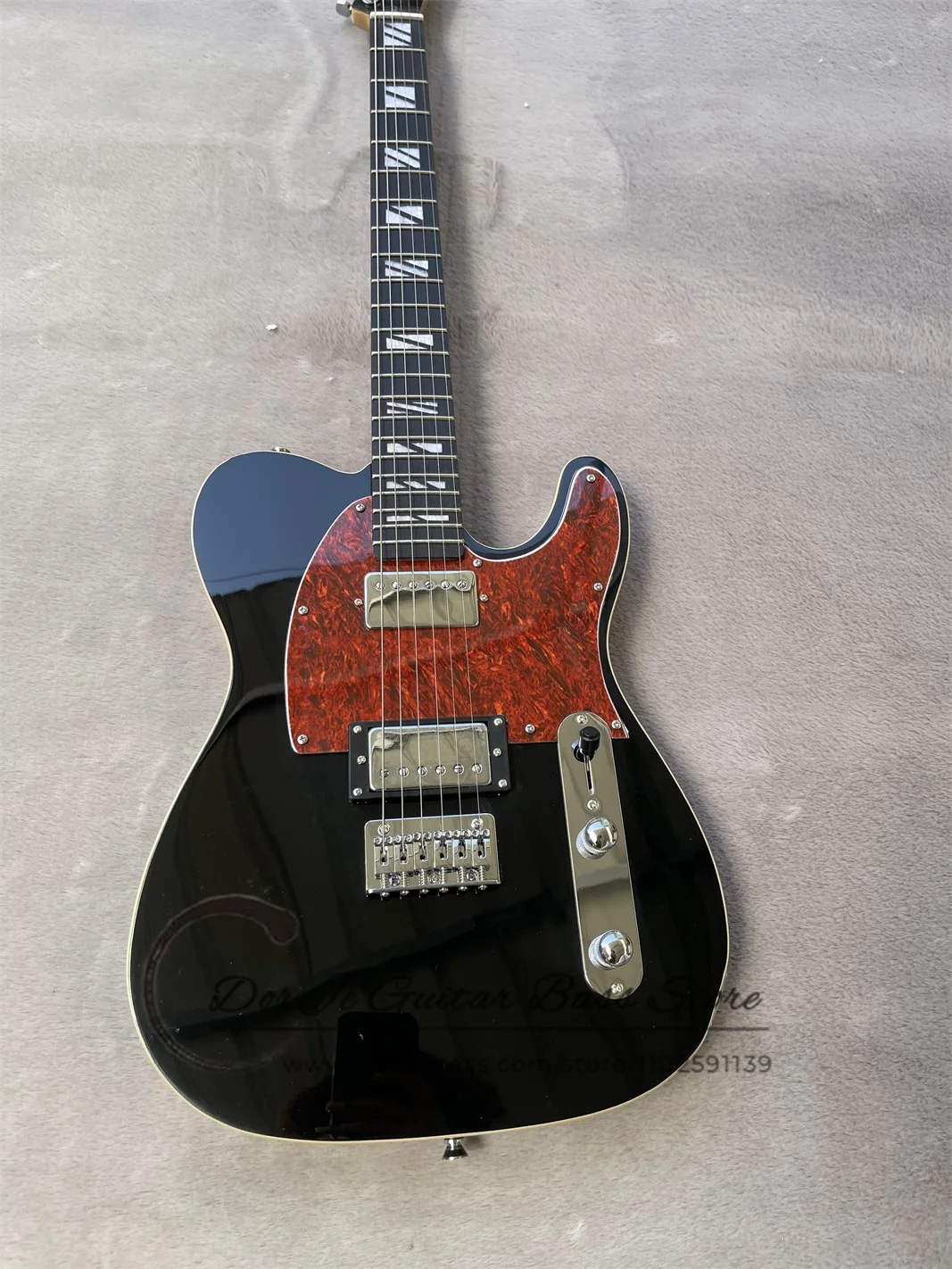 

Black Electric Guitar Solid Body White Binding HH Pickups Fixed Bridge Red Tortoise Shell Rosewood Fingerboard 22 Frets