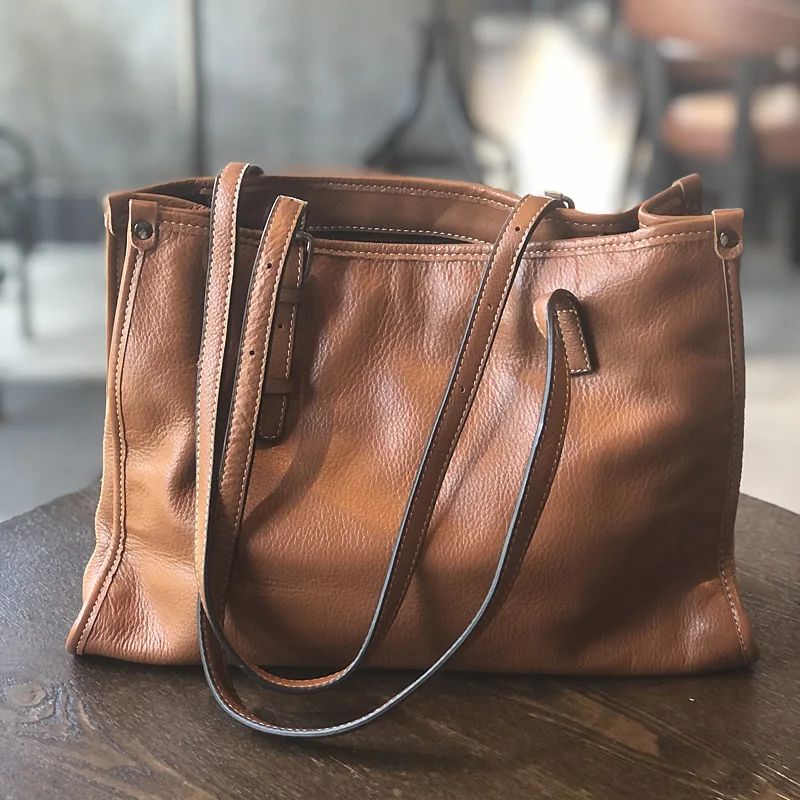 Women's Bag Genuine Leather Autumn Winter Fashion Handbag Large Capacity Top Grain Cowhide Shoulder Bag Commuter Tote Bag