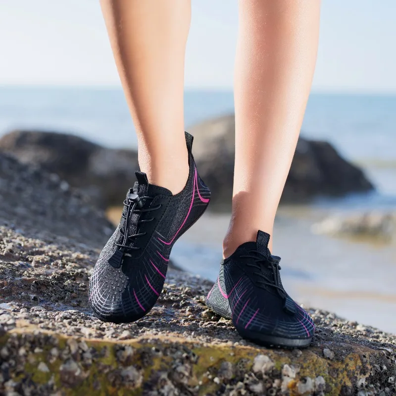 Venta caliente al aire libre senderismo interferencia rápida zapatos de agua suave versátil pesca río rastreo zapatos de corte bajo playa natación zapatos