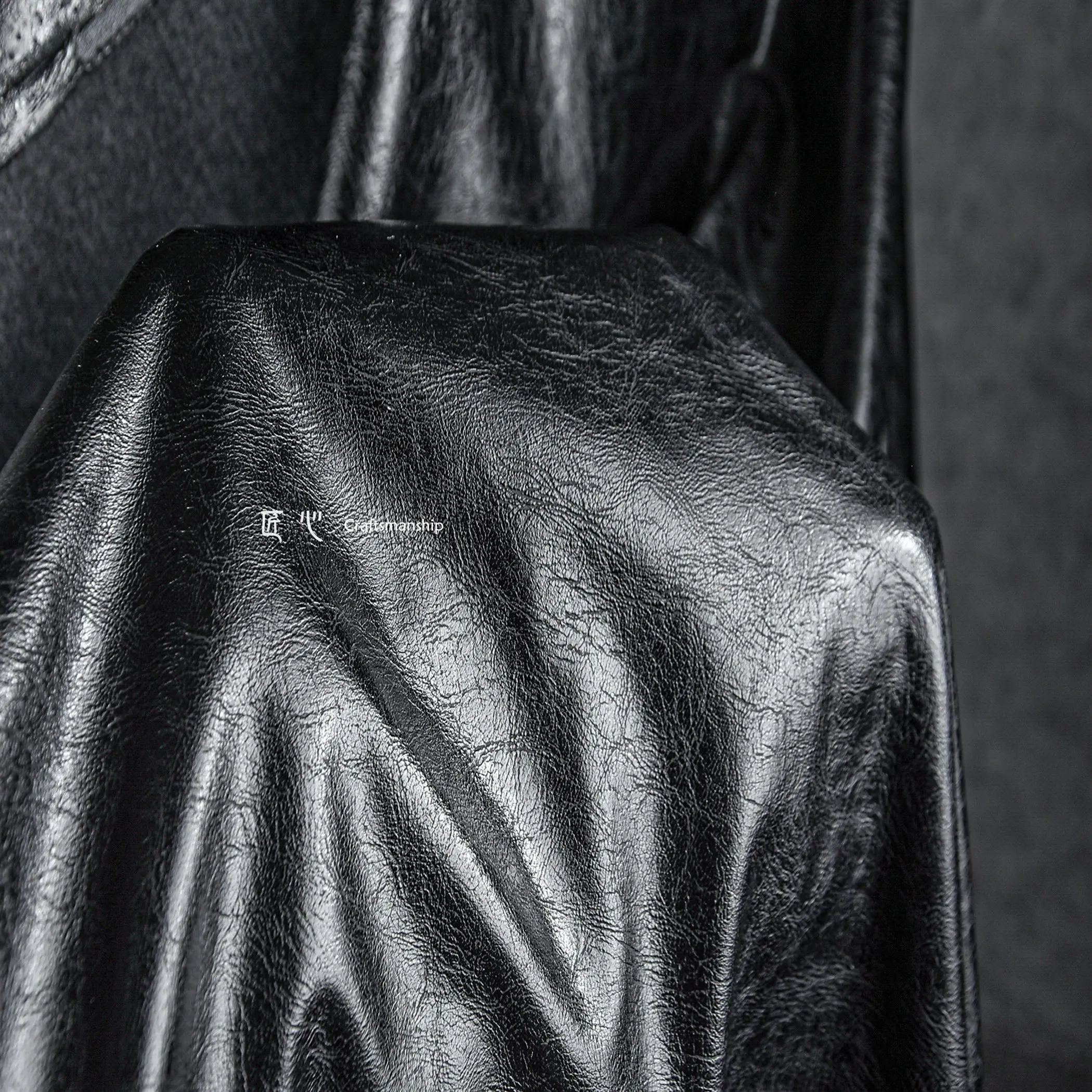 Schwarzes Rindsleder-Texturleder, Retro-Simuliertes Leder, Kreatives PU, Handgefertigtes DIY-Taschen- und Kleidungsdesigner-Gewebe – Detail 2