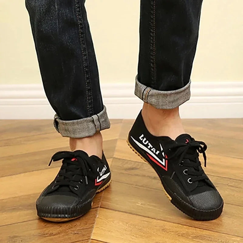 قماش أحذية الكونغ فو فنون الدفاع عن النفس تاي تشي التايكوندو وو شو الكاراتيه أحذية رياضية أحذية رياضية أحذية الكبار حجم كبير