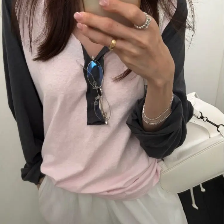 Fashionable Knitted Long Sleeve T-Shirt for Women Chic Contrast Color Design Sensation Age Reduction Casual Loose Fit Cotton