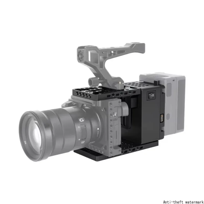2025 - 2.5 to 5.8-inch height-adjustable cage expansion module for FX3/FX30 with top and bottom connection plates.