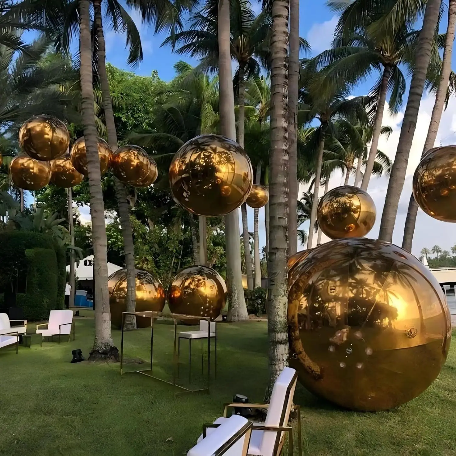 6PCS Inflatable Mirror Balls Gold Reflective Balls Hanging and Standing Inflatable Disco Balloon for Parties and Wedding Event