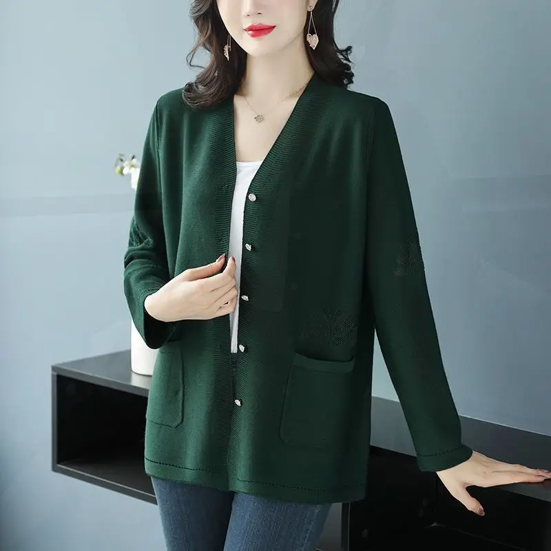 Cardigan Mother's Outfit Women's Long Sleeved Thin Loose 2223 Spring and Summer New V-neck Knitted Large  Women B142