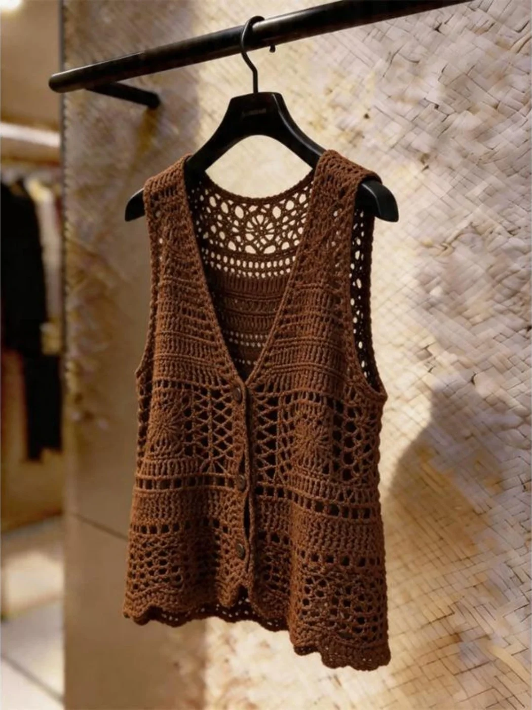 Retro Coffee Knitted Hollow out Strap Vest Small Size Summer New Style Loose Top Women's Fashion V-Neck Single Button Closure