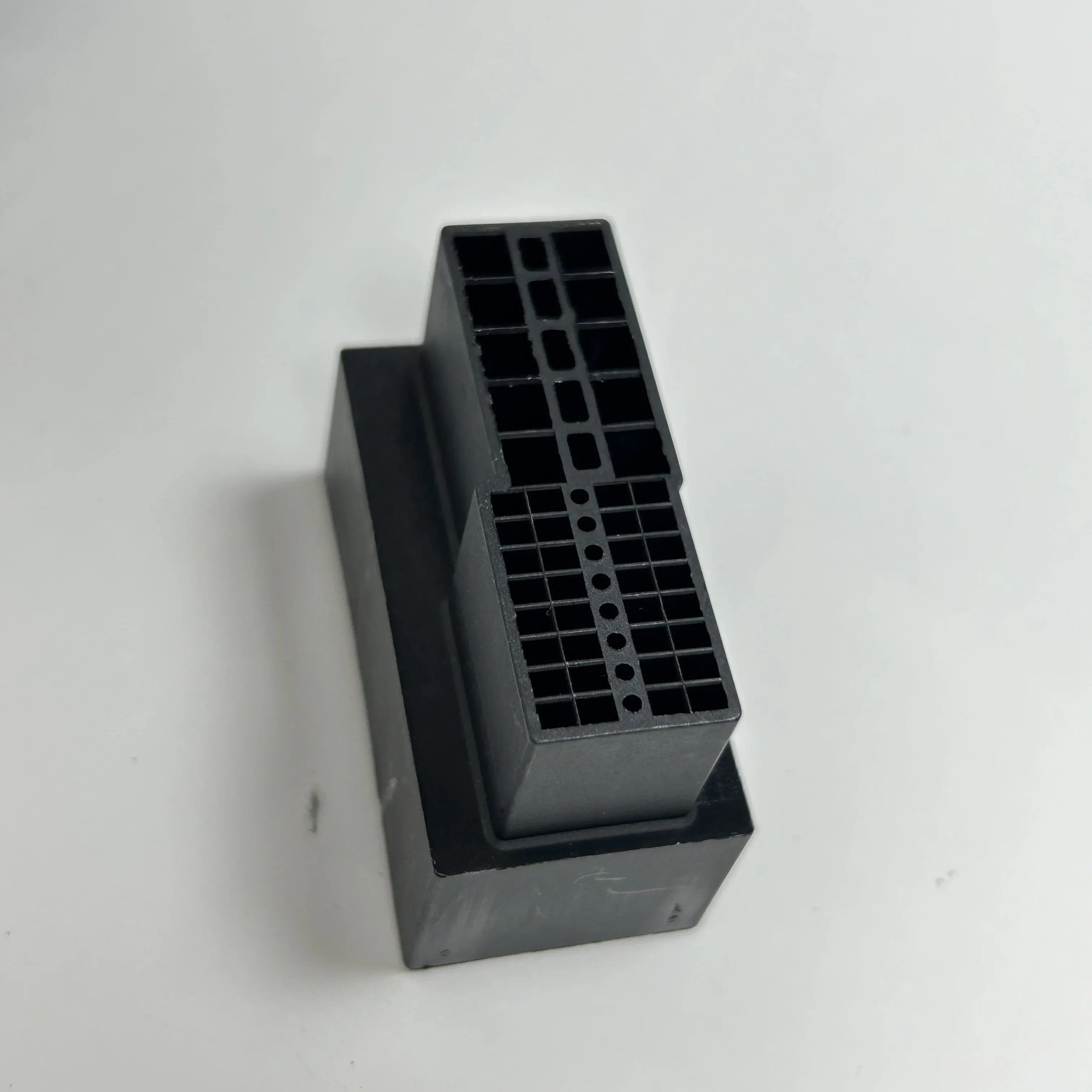 42p-stekker E90 E53 eindversterker Mannelijke en vrouwelijke Harman hifi eindversterkerstekker