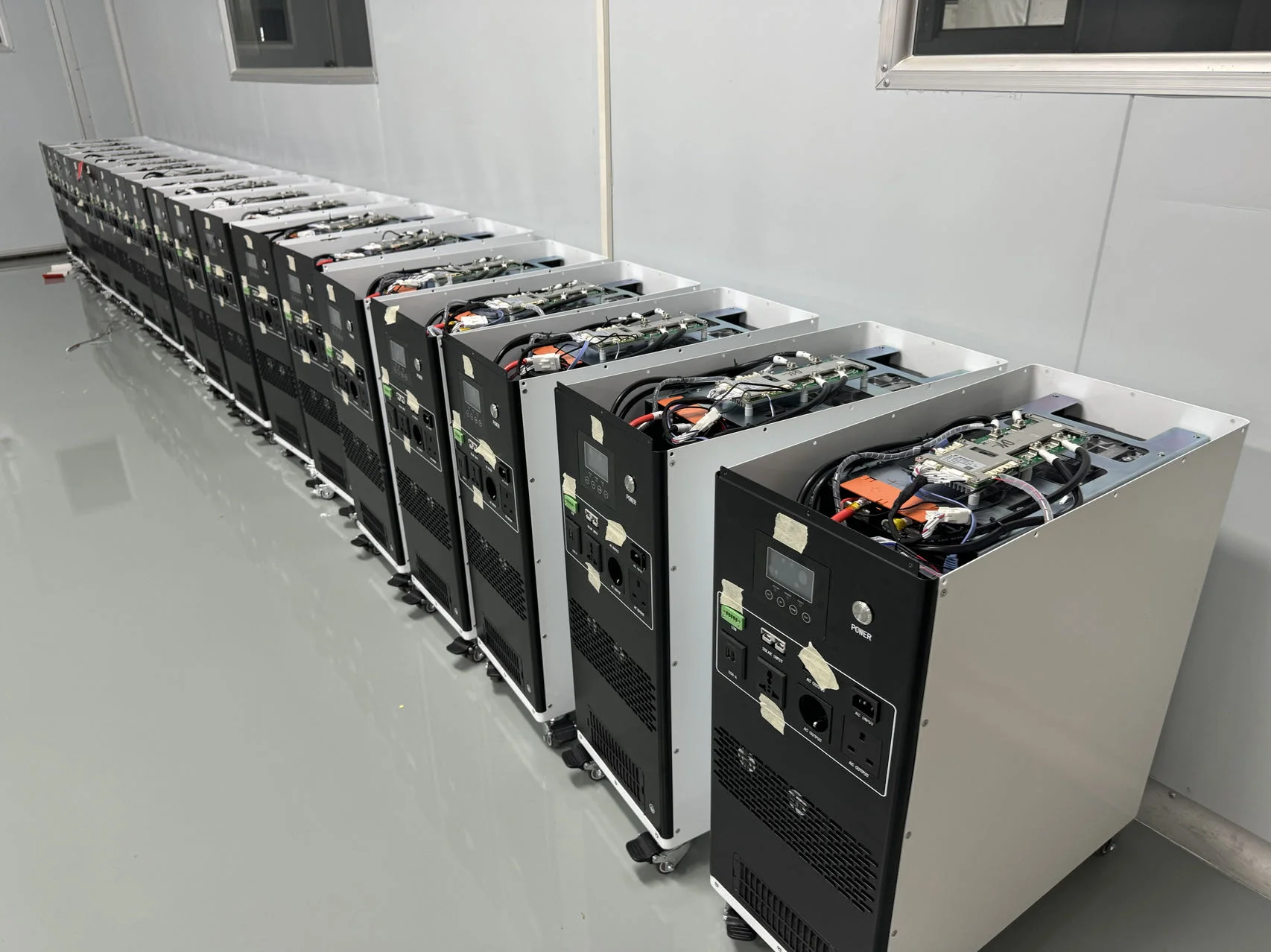 Emergency Power Supply Lithium Ion Battery Pack 6kwh Residual Power Storage Support 6kw Photovoltaic Input Home and Outdoor